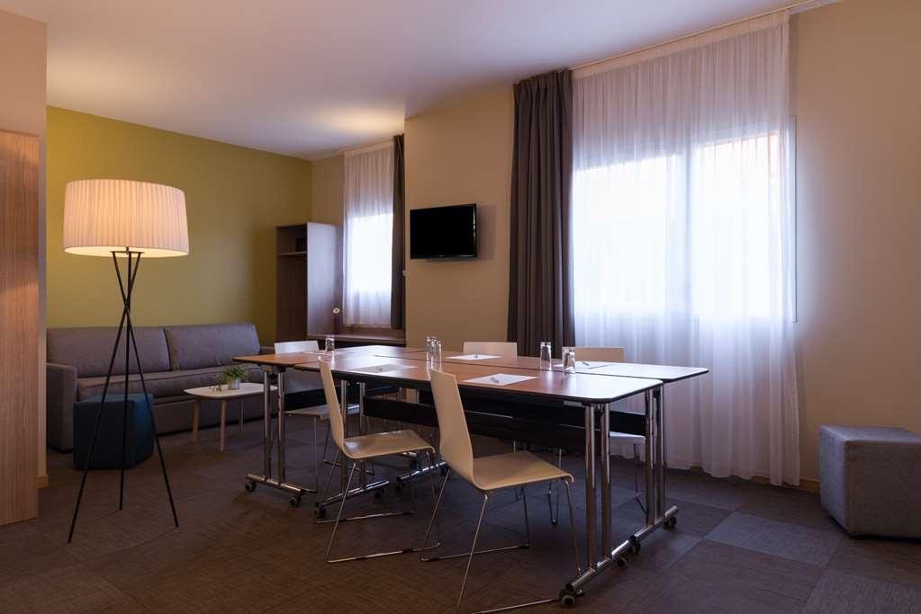 The Originals City, Hotel Ecoparc, Montpellier Est Saint-Aunes Servis gambar